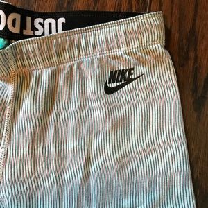 Nike leggings